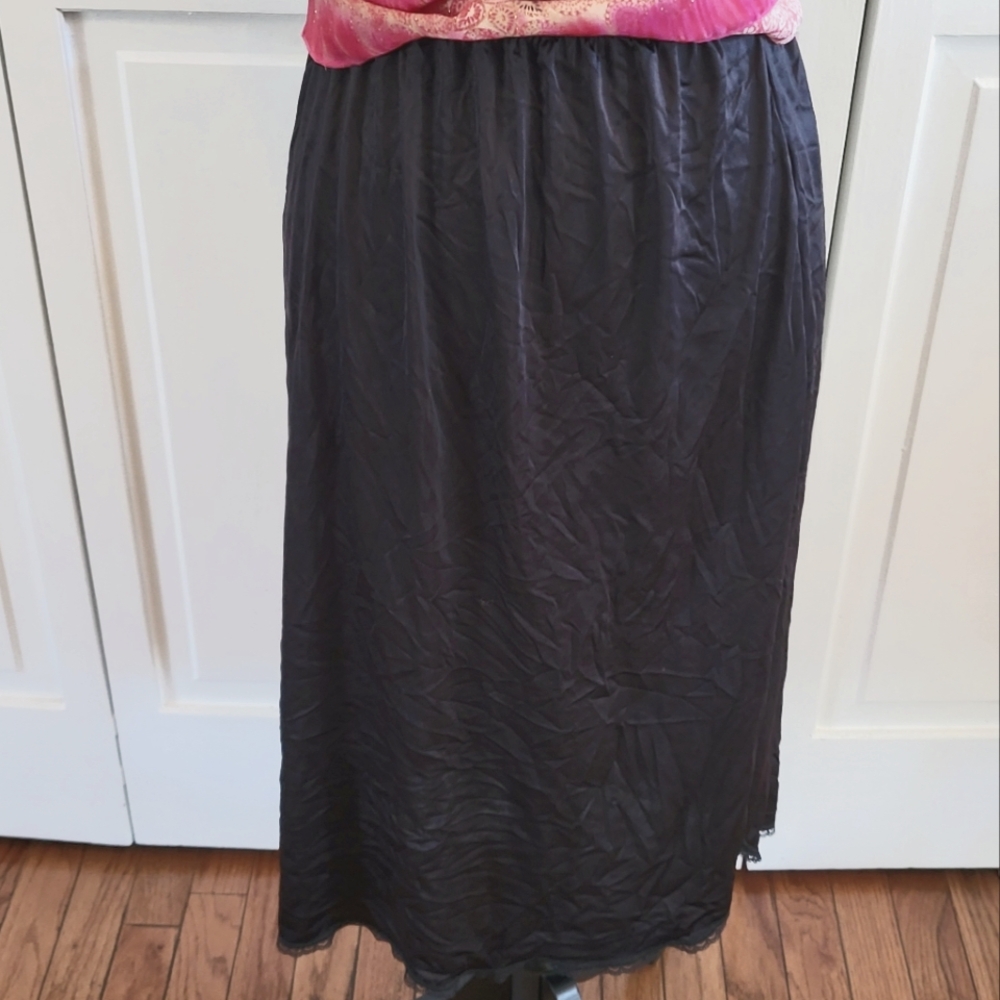Black Midi Slip  Skirt Vassarette Size M